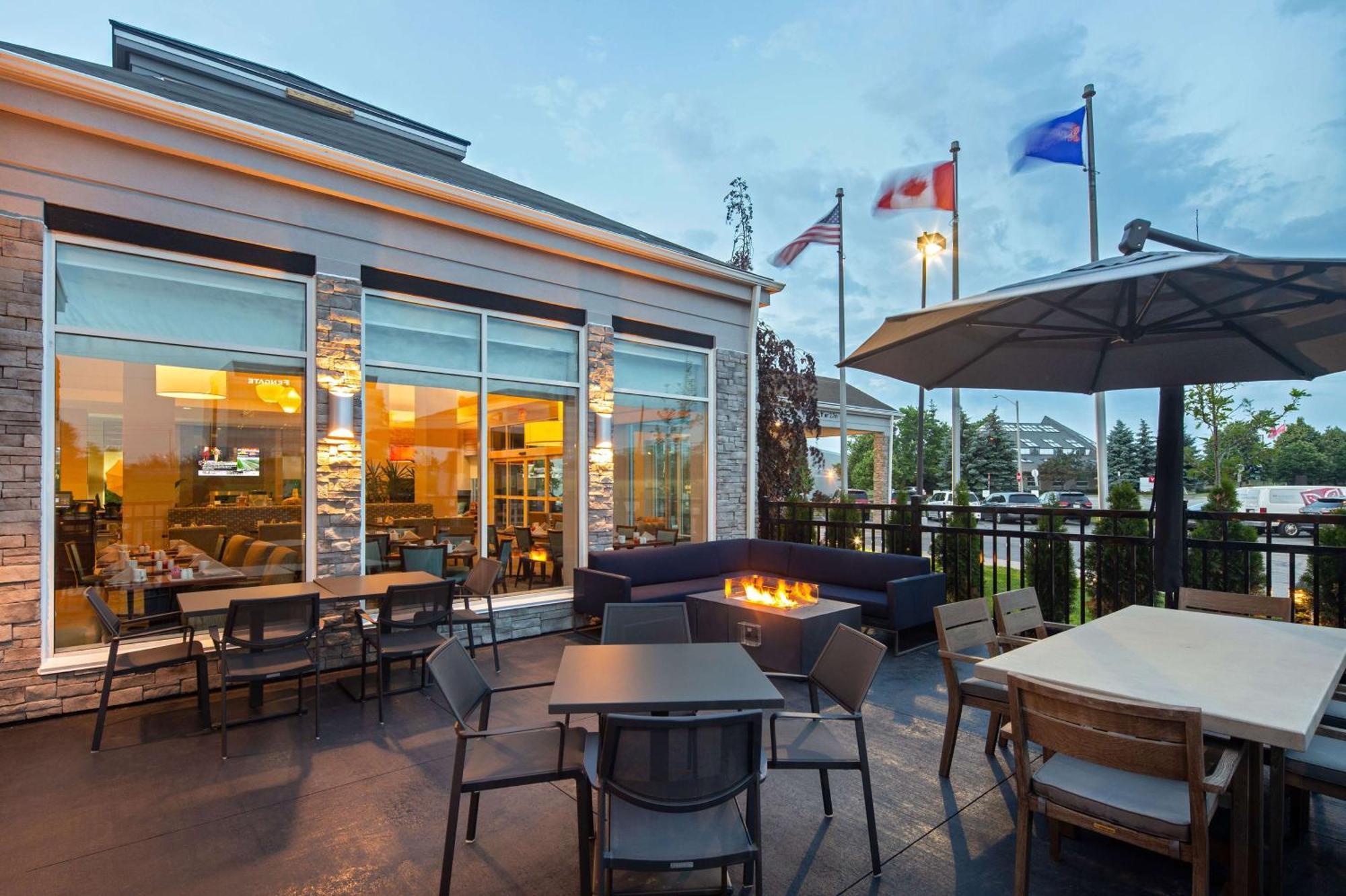 Hilton Garden Inn Toronto-אוקוויל מראה חיצוני תמונה