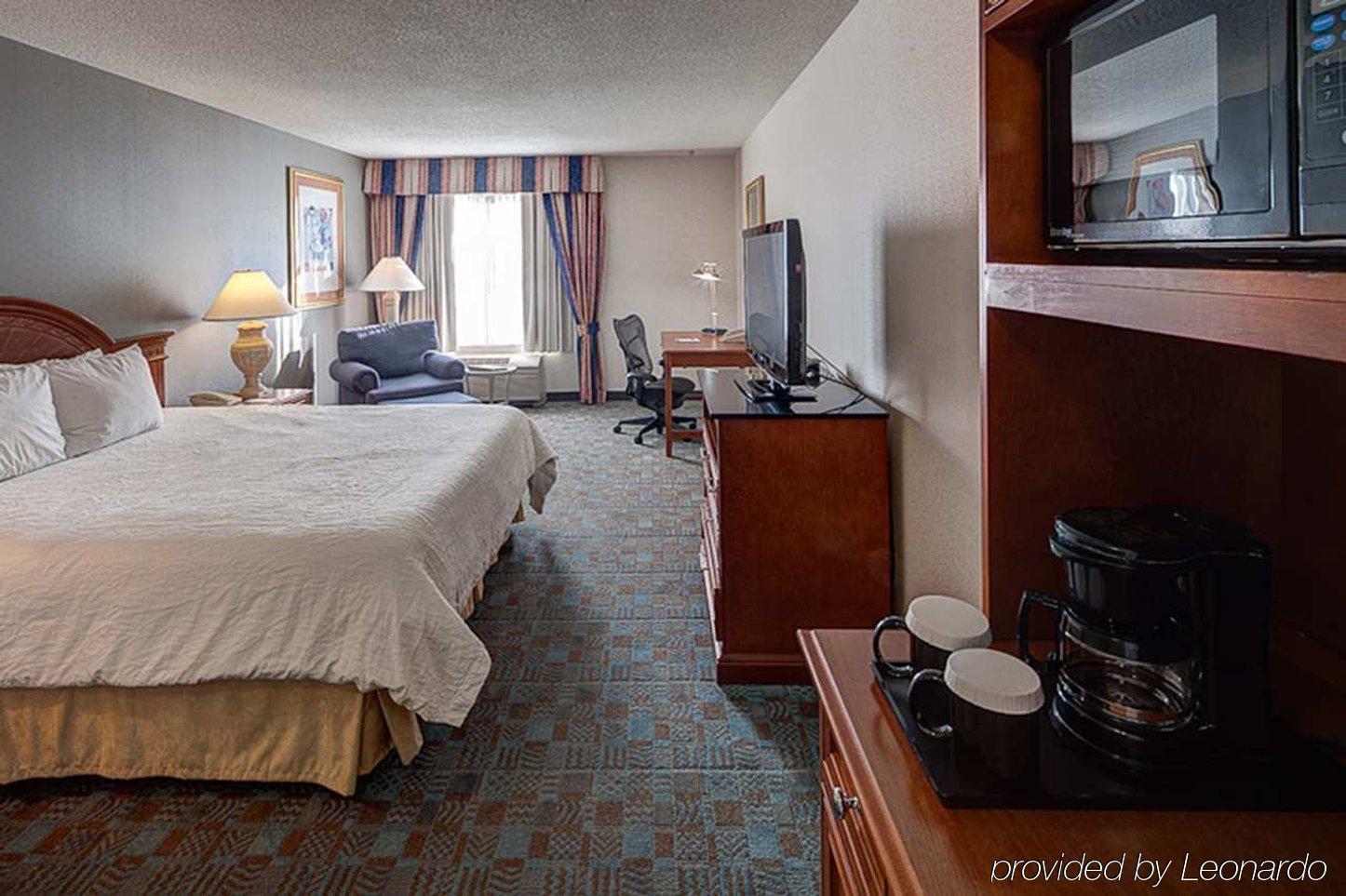 Hilton Garden Inn Toronto-אוקוויל מראה חיצוני תמונה