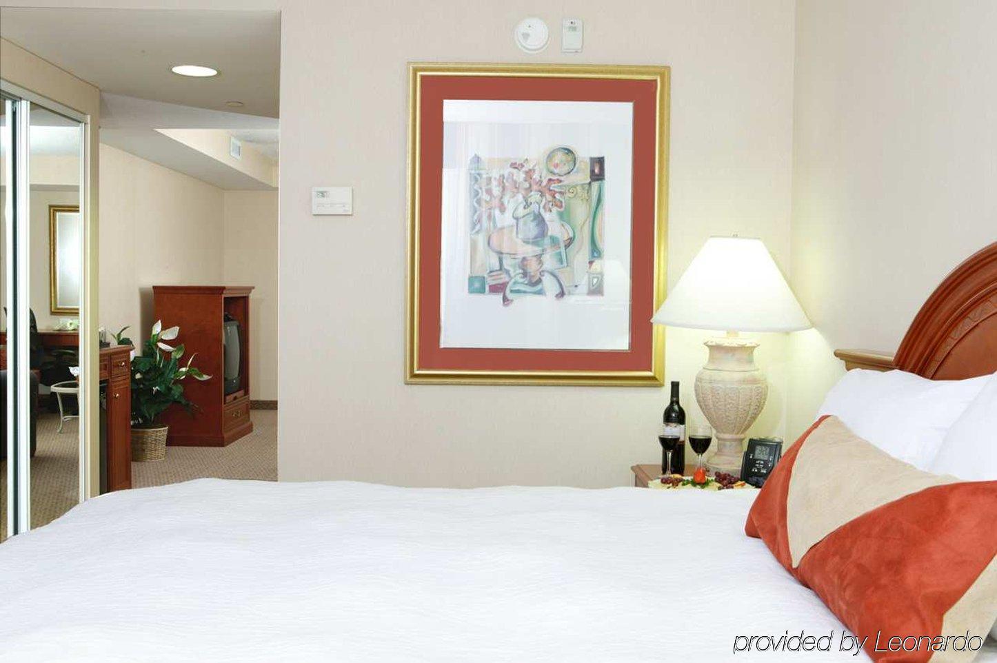 Hilton Garden Inn Toronto-אוקוויל חדר תמונה