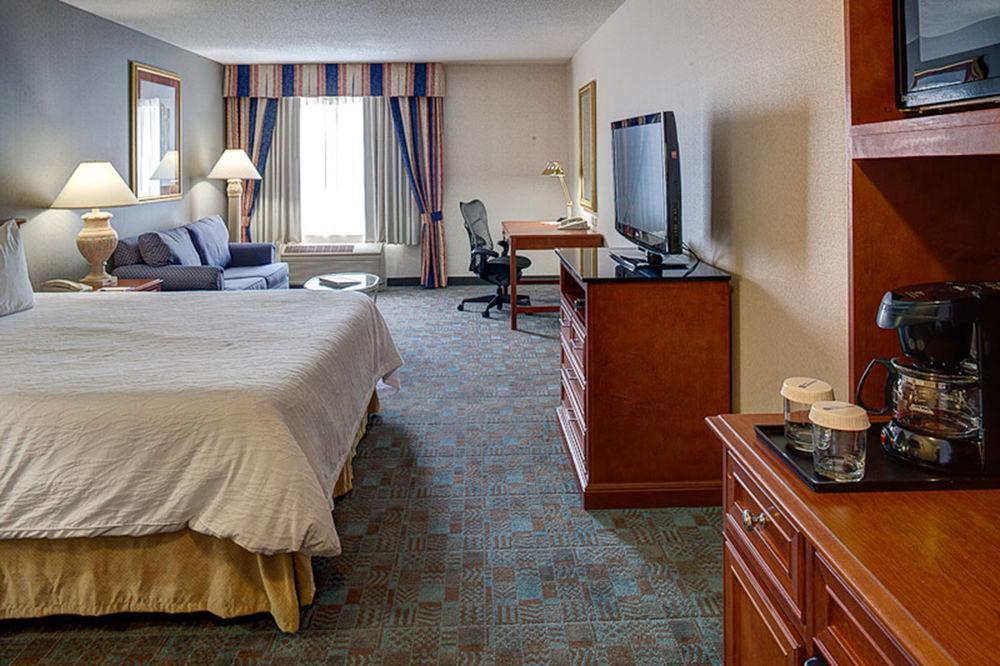 Hilton Garden Inn Toronto-אוקוויל מראה חיצוני תמונה